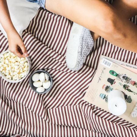 5 Methods to Stop Nighttime Snacking in Its Tracks